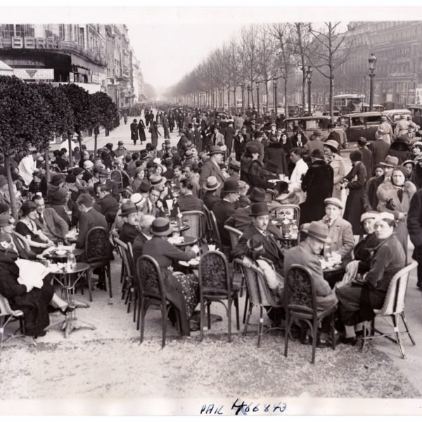 Photo ancienne le Select et sa terrasse les Champs-Élysées 1938 stamp 40 Souviens Toi De Paris vue 0