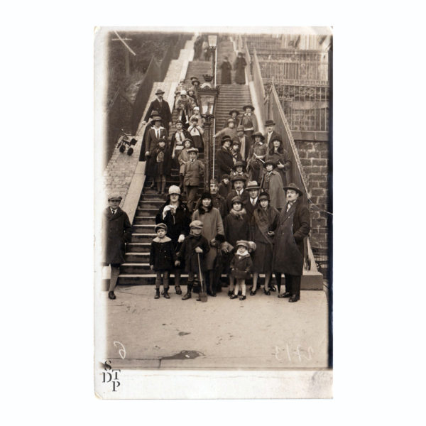 Stairs in Montmartre by François Gabriel Circa 1920 Souviens Toi De Paris vue 0 Paris vintage souvenir shop photo old photography