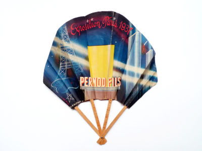 Paris 1937 International Exposition vintage fan Pernod Fils Souviens Toi De Paris view 0