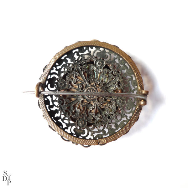 Broche ancienne nacrée Paris - Circa 1900 vue 2 Souviens Toi De Paris vintage souvenir