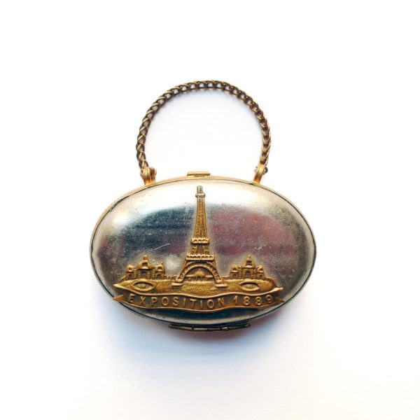 Antique powder compact Paris 1889 Worlds Fair Souviens Toi De Paris vintage collectible vue 0