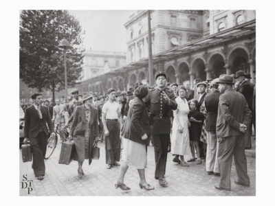 Photographie ancienne Paris Mobilisation et arrestation à Gare de l'Est 1938 Souviens Toi De Paris vintage souvenir vue 0