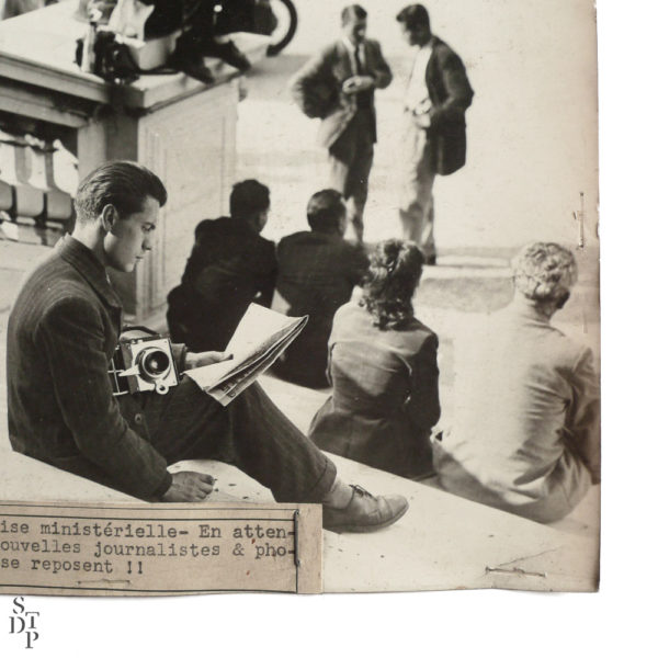Photographie ancienne journalistes au quai d'orsay pendant la crise ministérielle de 1935 Souviens Toi De Paris vintage photo print vue 2