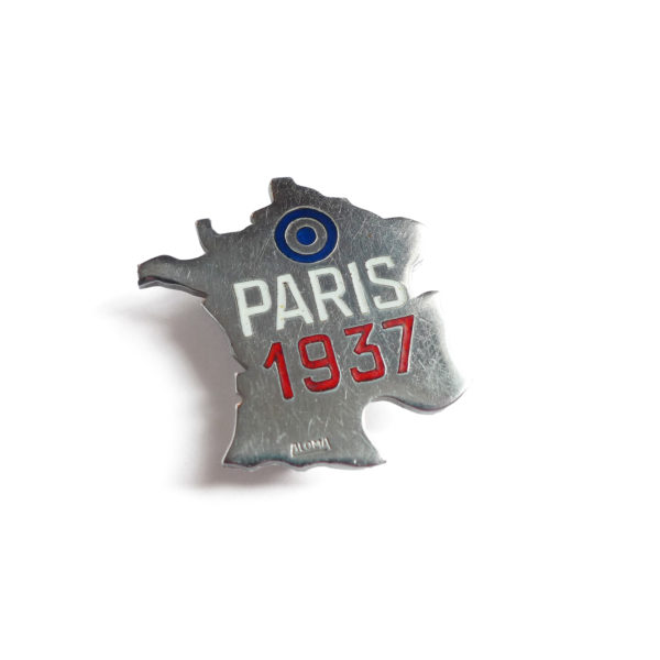 Broche France Paris 1937 Souviens Toi De Paris vue 0 vintage paris souvenir pin